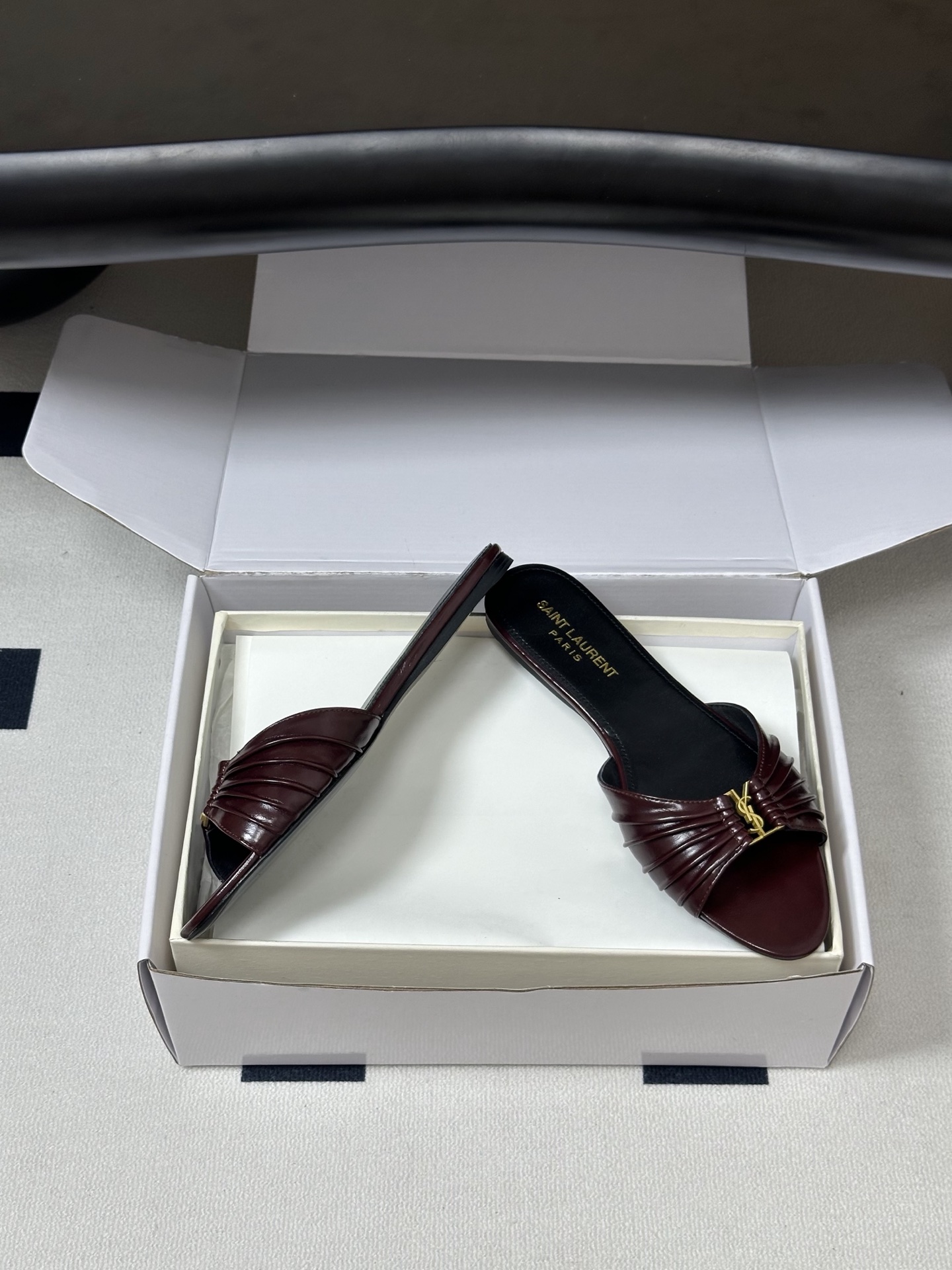 顶级品质(配高档飞机盒✈️)Saint Laurent 圣罗兰fw26 new arrival~ YSL 顶级品质(配高档飞机盒✈️)Saint Laurent 圣罗兰fw26 new arrival~ YSL