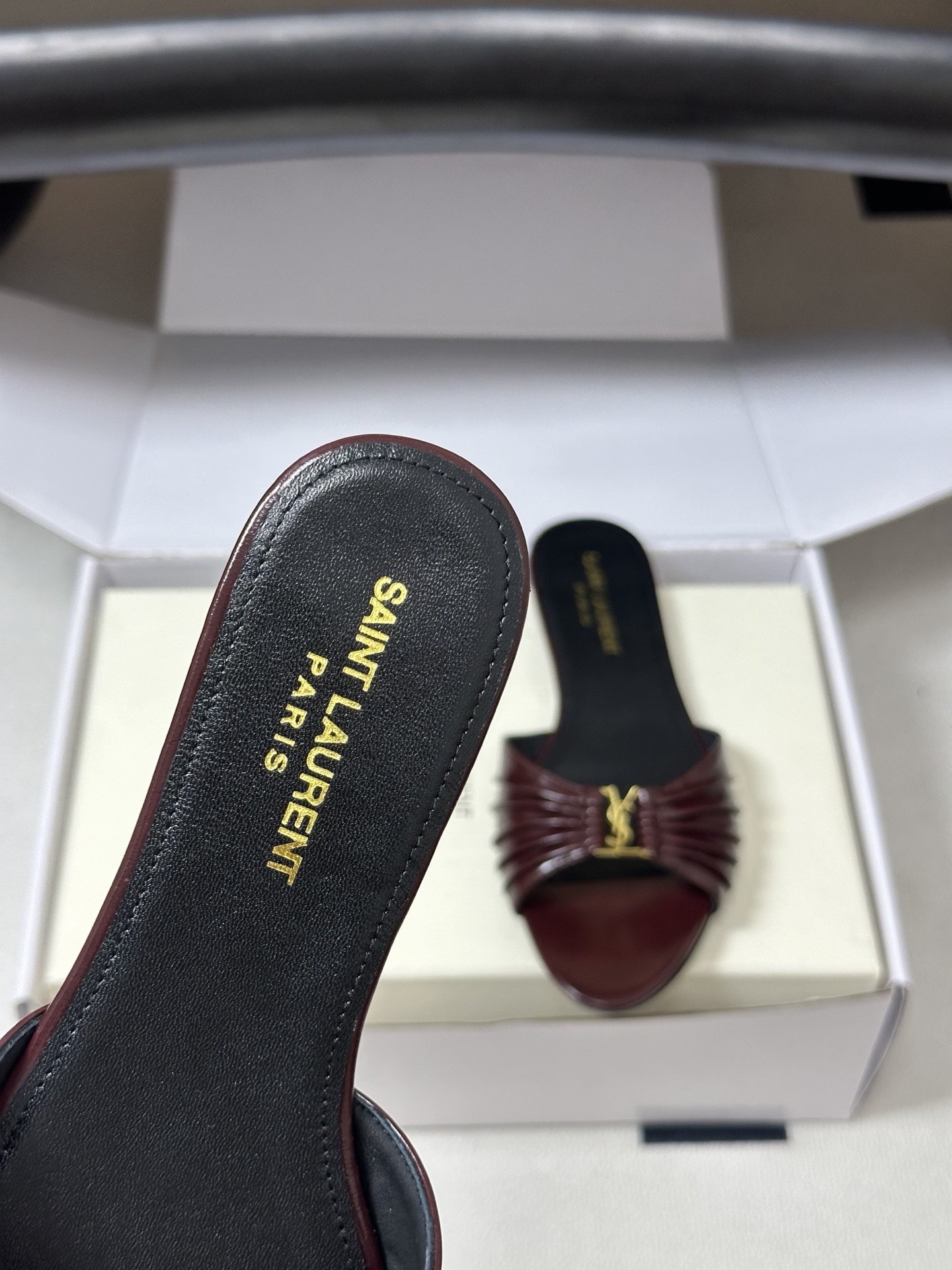 顶级品质(配高档飞机盒✈️)Saint Laurent 圣罗兰fw26 new arrival~ YSL 顶级品质(配高档飞机盒✈️)Saint Laurent 圣罗兰fw26 new arrival~ YSL