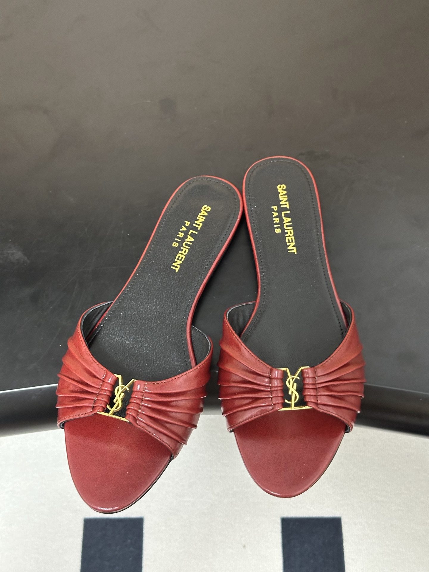 顶级品质(配高档飞机盒✈️)Saint Laurent 圣罗兰fw26 new arrival~ YSL 顶级品质(配高档飞机盒✈️)Saint Laurent 圣罗兰fw26 new arrival~ YSL