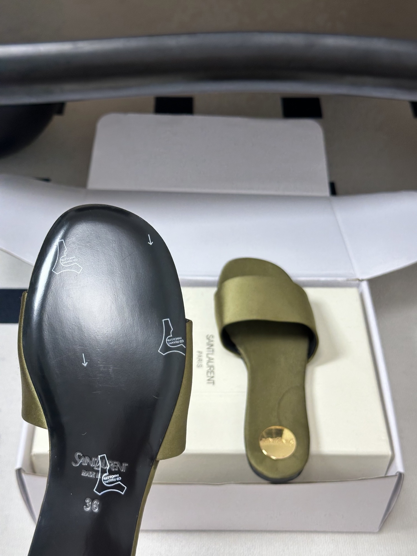 顶级品质(配高档飞机盒✈️)Saint Laurent 圣罗兰fw26 new arrival~ YSL 顶级品质(配高档飞机盒✈️)Saint Laurent 圣罗兰fw26 new arrival~ YSL