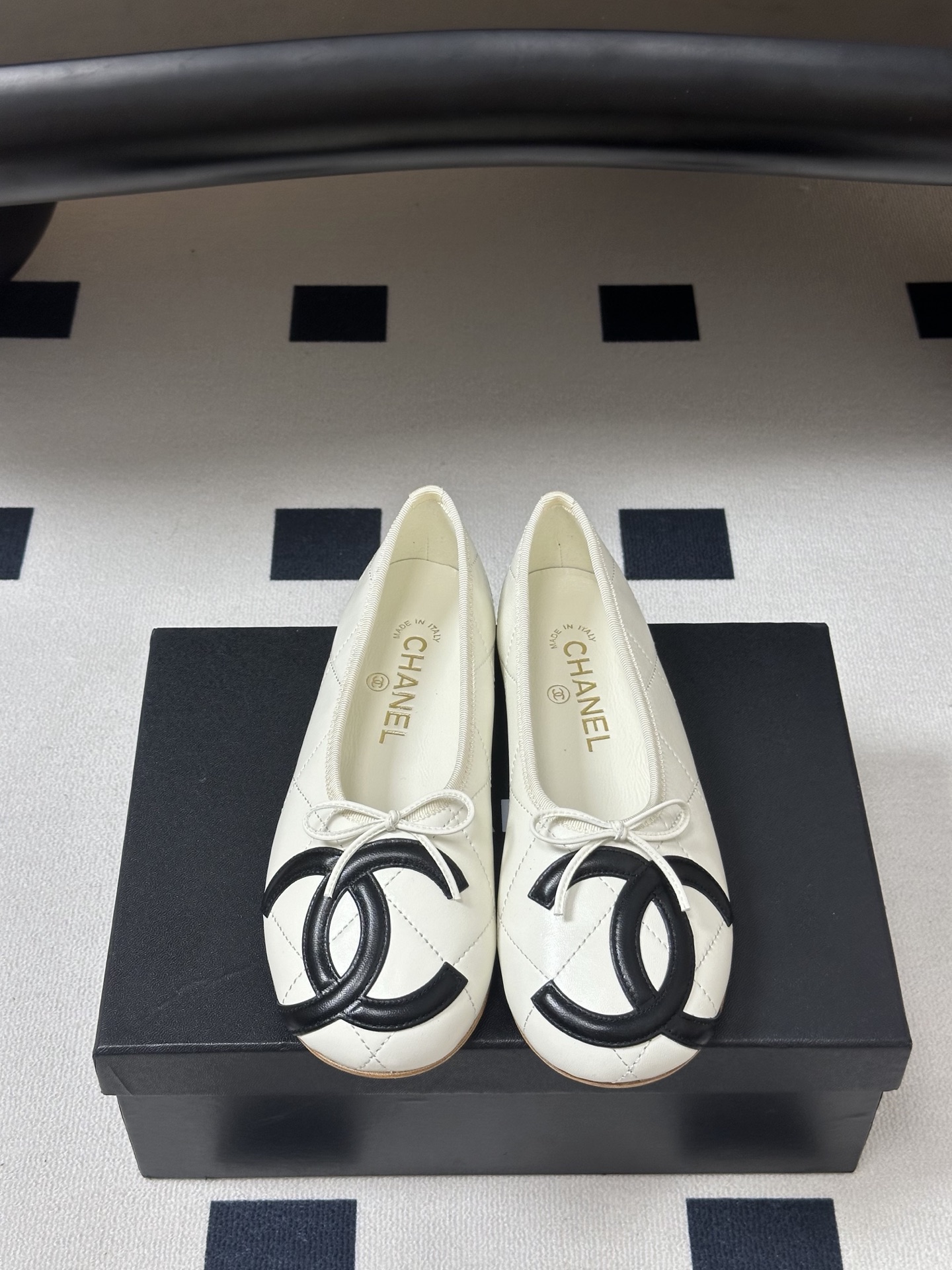 26P春夏新款Chanel 小香中古款康鹏2代真皮底系列芭蕾舞鞋大双C平底单鞋经典蝴蝶结浅口单鞋复古款来 26P春夏新款Chanel 小香中古款康鹏2代真皮底系列芭蕾舞鞋大双C平底单鞋经典蝴蝶结浅口单鞋复古款来