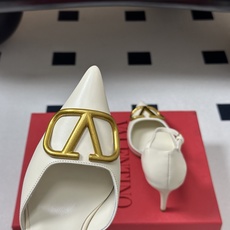 顶级品质(配飞机盒✈️➕10)2026 早春新款Valentino 华伦天奴 VLOGO SIGNATU 顶级品质(配飞机盒✈️➕10)2026 早春新款Valentino 华伦天奴 VLOGO SIGNATU