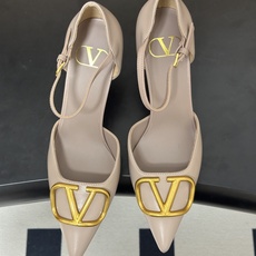 顶级品质(配飞机盒✈️➕10)2026 早春新款Valentino 华伦天奴 VLOGO SIGNATU 顶级品质(配飞机盒✈️➕10)2026 早春新款Valentino 华伦天奴 VLOGO SIGNATU