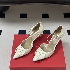 顶级品质(配飞机盒✈️➕10)2026 早春新款Valentino 华伦天奴 VLOGO SIGNATU 顶级品质(配飞机盒✈️➕10)2026 早春新款Valentino 华伦天奴 VLOGO SIGNATU