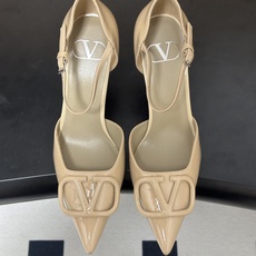 顶级品质(配飞机盒✈️➕10)2026 早春新款Valentino 华伦天奴 VLOGO SIGNATU 顶级品质(配飞机盒✈️➕10)2026 早春新款Valentino 华伦天奴 VLOGO SIGNATU