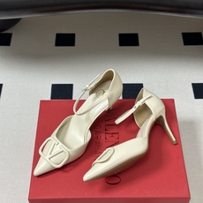 顶级品质(配飞机盒✈️➕10)2026 早春新款Valentino 华伦天奴 VLOGO SIGNATU 顶级品质(配飞机盒✈️➕10)2026 早春新款Valentino 华伦天奴 VLOGO SIGNATU