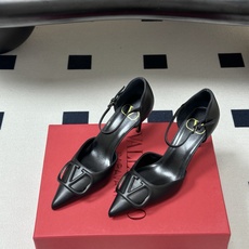 顶级品质(配飞机盒✈️➕10)2026 早春新款Valentino 华伦天奴 VLOGO SIGNATU 顶级品质(配飞机盒✈️➕10)2026 早春新款Valentino 华伦天奴 VLOGO SIGNATU
