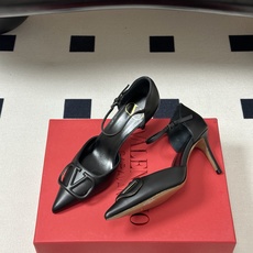 顶级品质(配飞机盒✈️➕10)2026 早春新款Valentino 华伦天奴 VLOGO SIGNATU 顶级品质(配飞机盒✈️➕10)2026 早春新款Valentino 华伦天奴 VLOGO SIGNATU