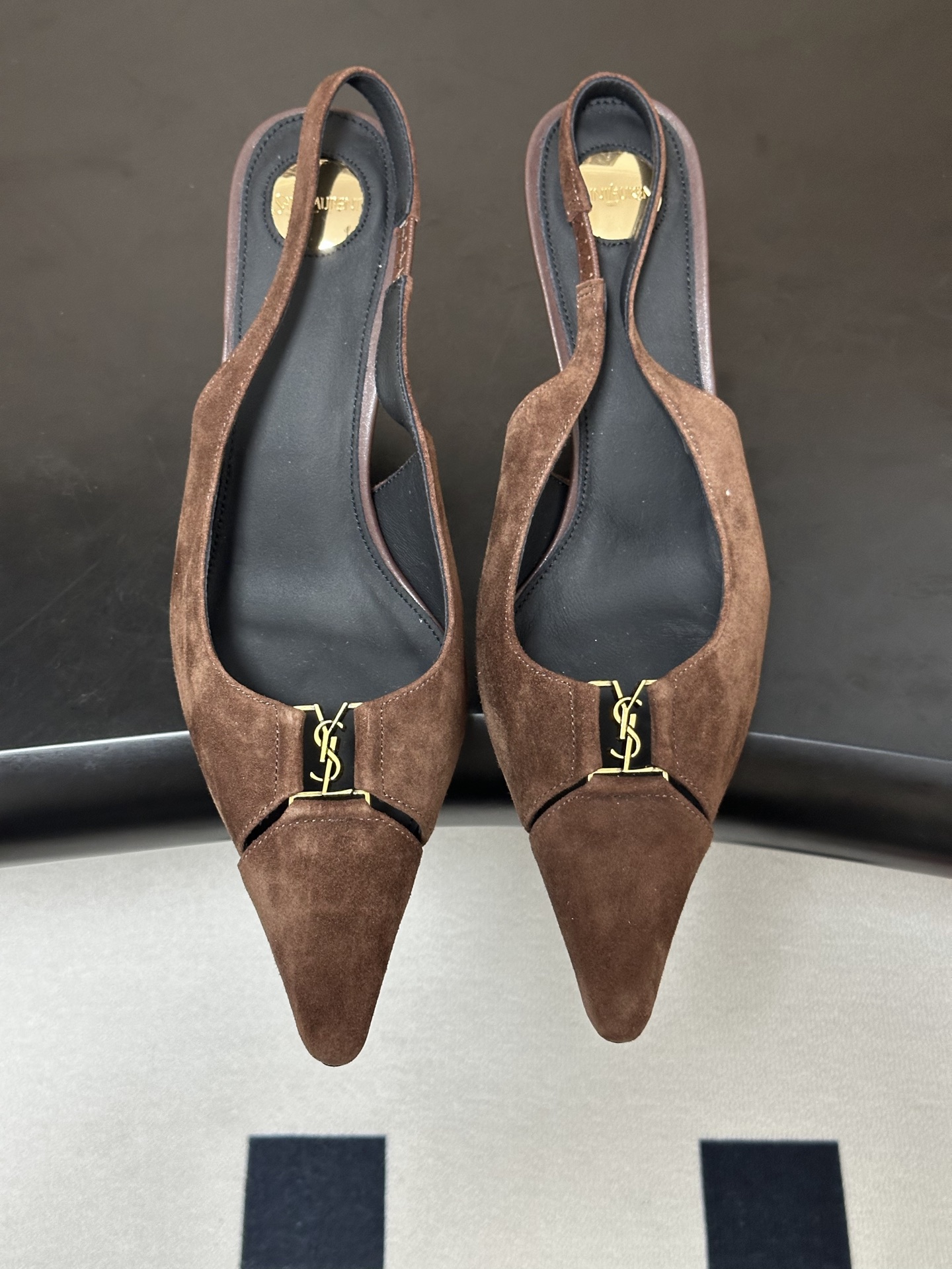 Saint Laurent 圣罗兰 26ss走秀款YSL小方头高跟后空凉鞋经典字母金属扣高跟鞋走秀款 把