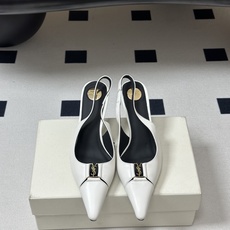 Saint Laurent 圣罗兰 26ss走秀款YSL小方头高跟后空凉鞋经典字母金属扣高跟鞋走秀款 把 Saint Laurent 圣罗兰 26ss走秀款YSL小方头高跟后空凉鞋经典字母金属扣高跟鞋走秀款 把