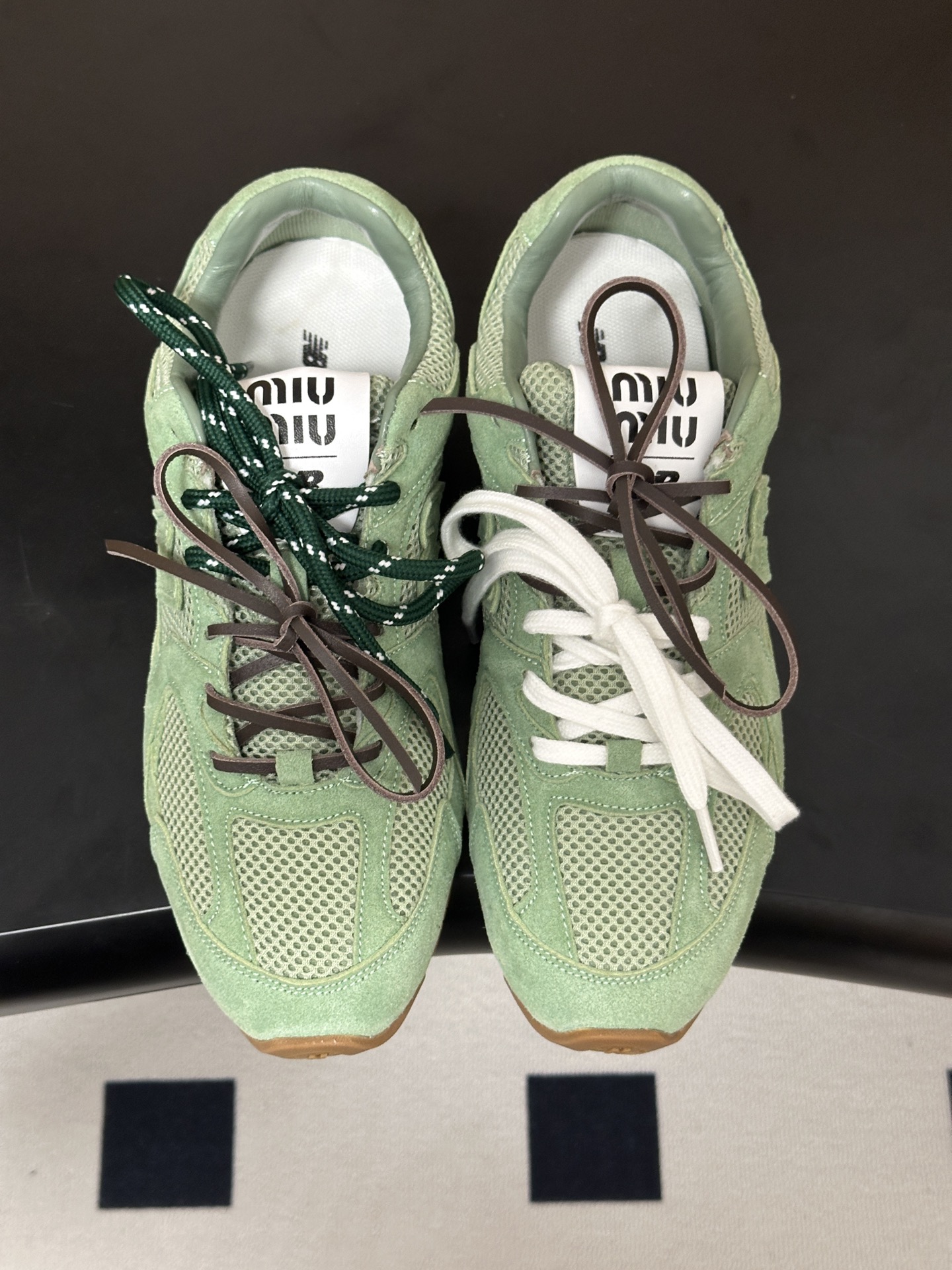 MIUMIU X New 缪缪 Balance 530 NB联名走秀款 2026 最新配色 牛反绒皮革网 MIUMIU X New 缪缪 Balance 530 NB联名走秀款 2026 最新配色 牛反绒皮革网