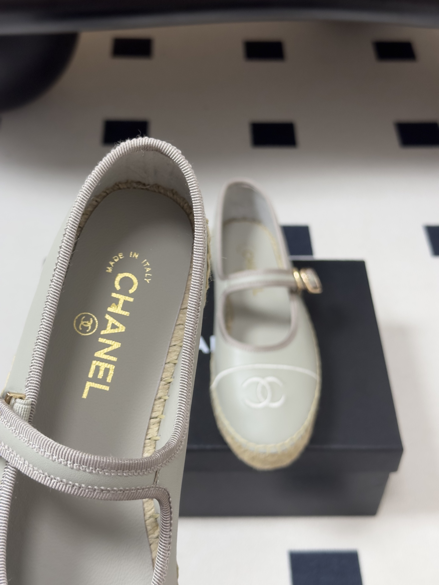 2026春夏新款 Chanel 香奈儿 26C小香 经典双C刺绣玛丽珍鞋新颖搭扣麻绳渔夫鞋这款玛丽珍 可