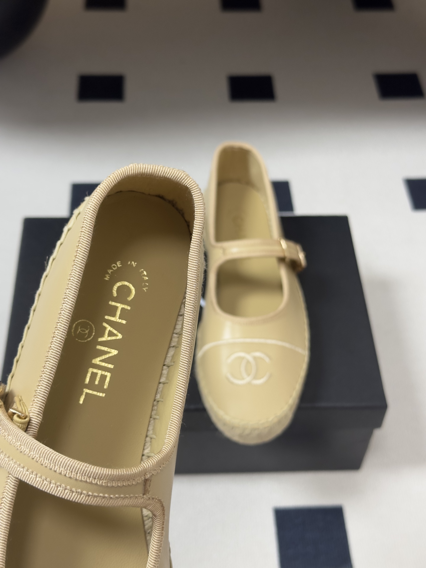 2026春夏新款 Chanel 香奈儿 26C小香 经典双C刺绣玛丽珍鞋新颖搭扣麻绳渔夫鞋这款玛丽珍 可