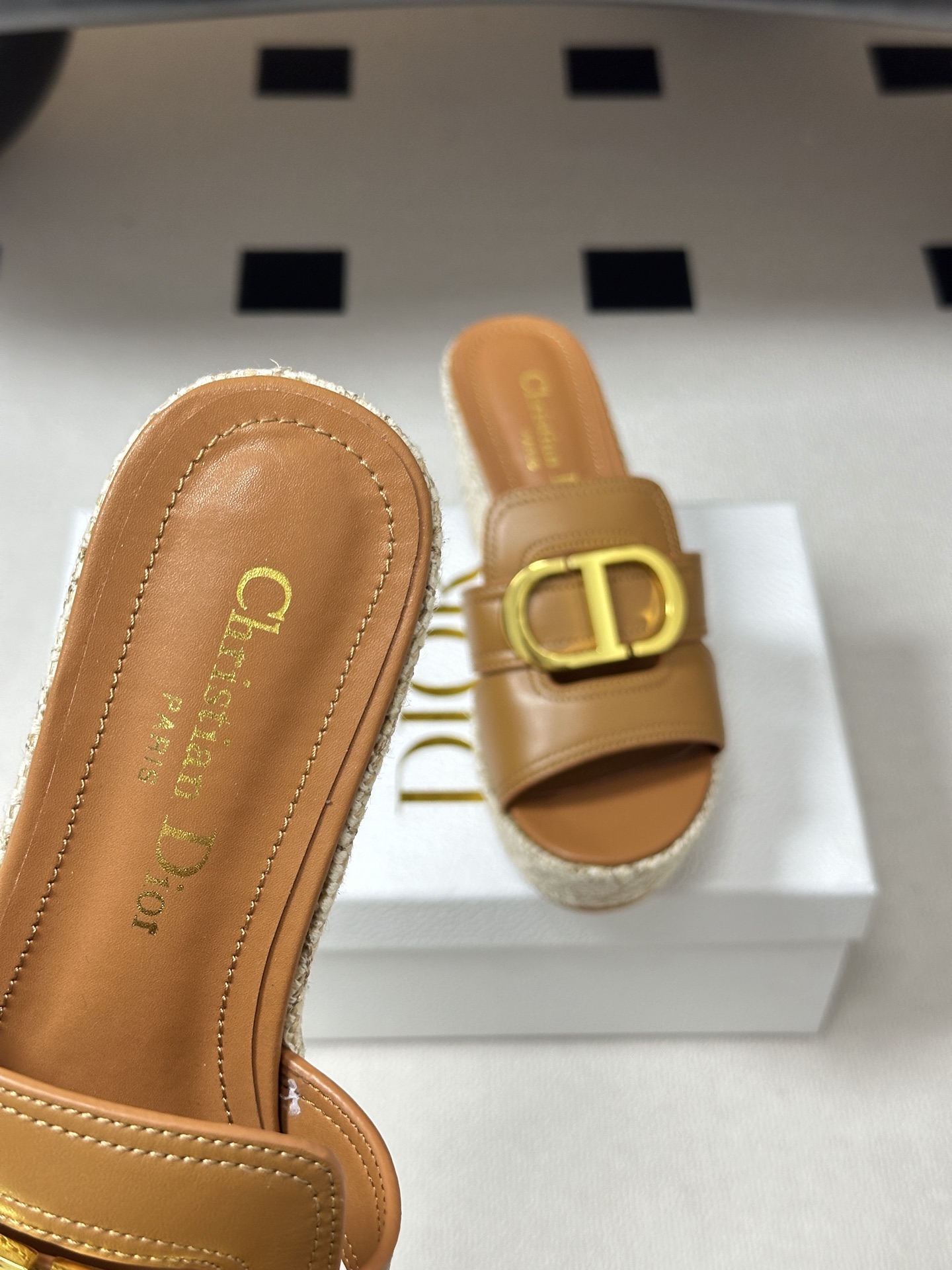 26ss春夏新款Dior 迪奥D🌾 Attitude 坡跟凉拖鞋经典 CD扣防水台拖鞋藤格纹草编麻绳底鱼