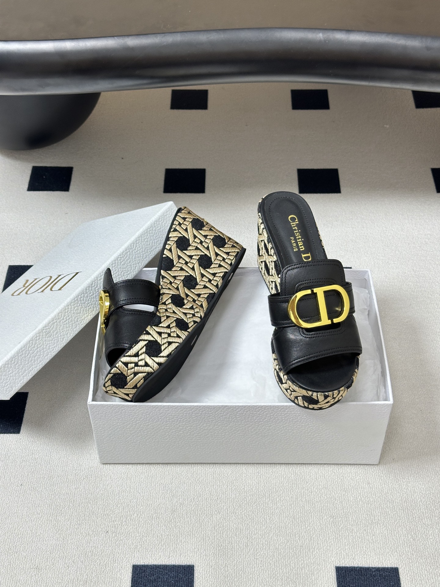 26ss春夏新款Dior 迪奥D🌾 Attitude 坡跟凉拖鞋经典 CD扣防水台拖鞋藤格纹草编麻绳底鱼