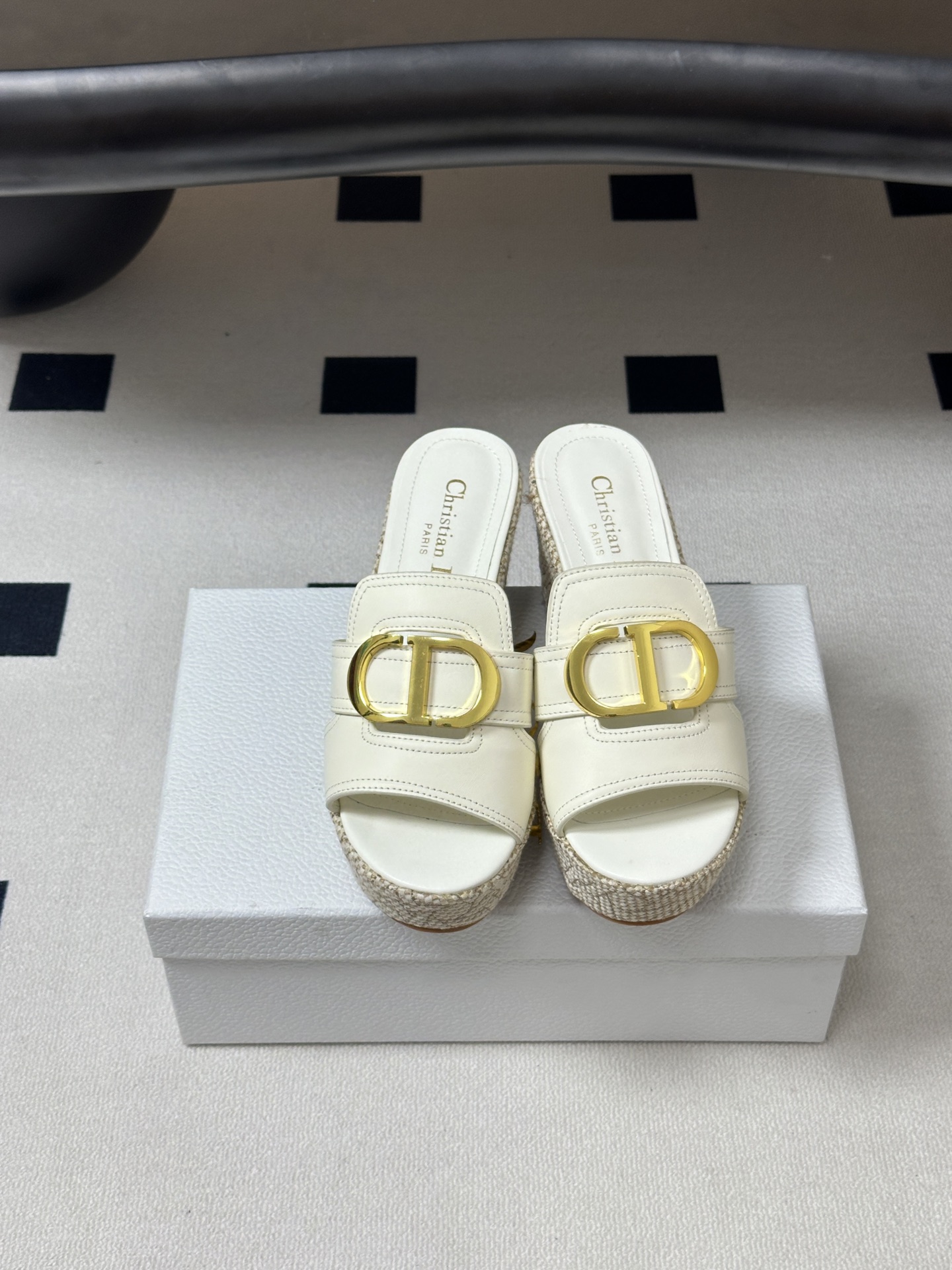 26ss春夏新款Dior 迪奥D🌾 Attitude 坡跟凉拖鞋经典 CD扣防水台拖鞋藤格纹草编麻绳底鱼