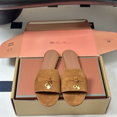 莞产(配高档飞机盒✈️)Loro Piana 诺悠翩雅 LP Summer Charms经典款平底拖鞋五 莞产(配高档飞机盒✈️)Loro Piana 诺悠翩雅 LP Summer Charms经典款平底拖鞋五