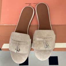莞产(配高档飞机盒✈️)Loro Piana 诺悠翩雅 LP Summer Charms经典款平底拖鞋五 莞产(配高档飞机盒✈️)Loro Piana 诺悠翩雅 LP Summer Charms经典款平底拖鞋五