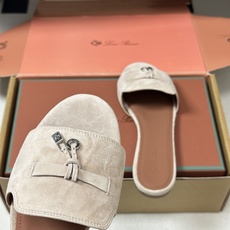 莞产(配高档飞机盒✈️)Loro Piana 诺悠翩雅 LP Summer Charms经典款平底拖鞋五 莞产(配高档飞机盒✈️)Loro Piana 诺悠翩雅 LP Summer Charms经典款平底拖鞋五