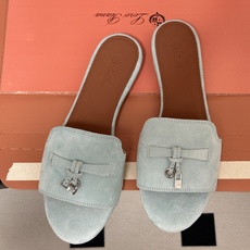 莞产(配高档飞机盒✈️)Loro Piana 诺悠翩雅 LP Summer Charms经典款平底拖鞋五 莞产(配高档飞机盒✈️)Loro Piana 诺悠翩雅 LP Summer Charms经典款平底拖鞋五