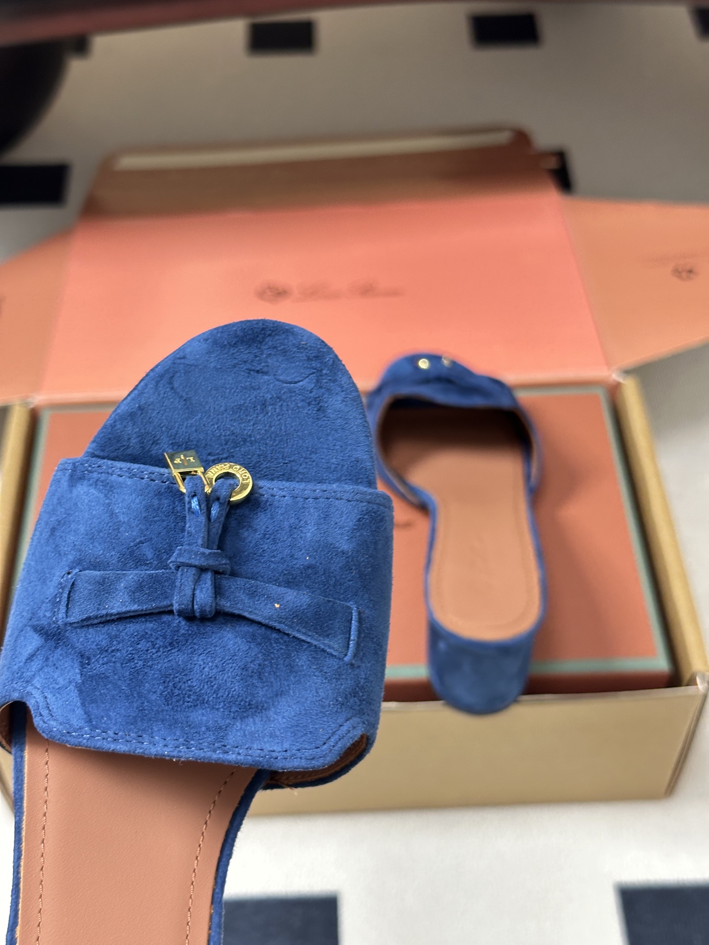 莞产（配高档飞机盒✈️）Loro Piana 诺悠翩雅 LP Summer Charms经典款平底拖鞋五
