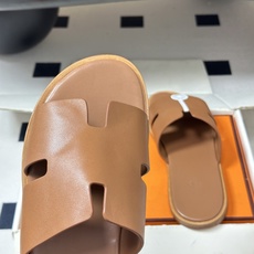 顶级品质(配高档飞机盒✈️)Hermes 爱马仕🐎 H家 Lzmir凉拖鞋系列经典款男士拖鞋 经典H型平 顶级品质(配高档飞机盒✈️)Hermes 爱马仕🐎 H家 Lzmir凉拖鞋系列经典款男士拖鞋 经典H型平