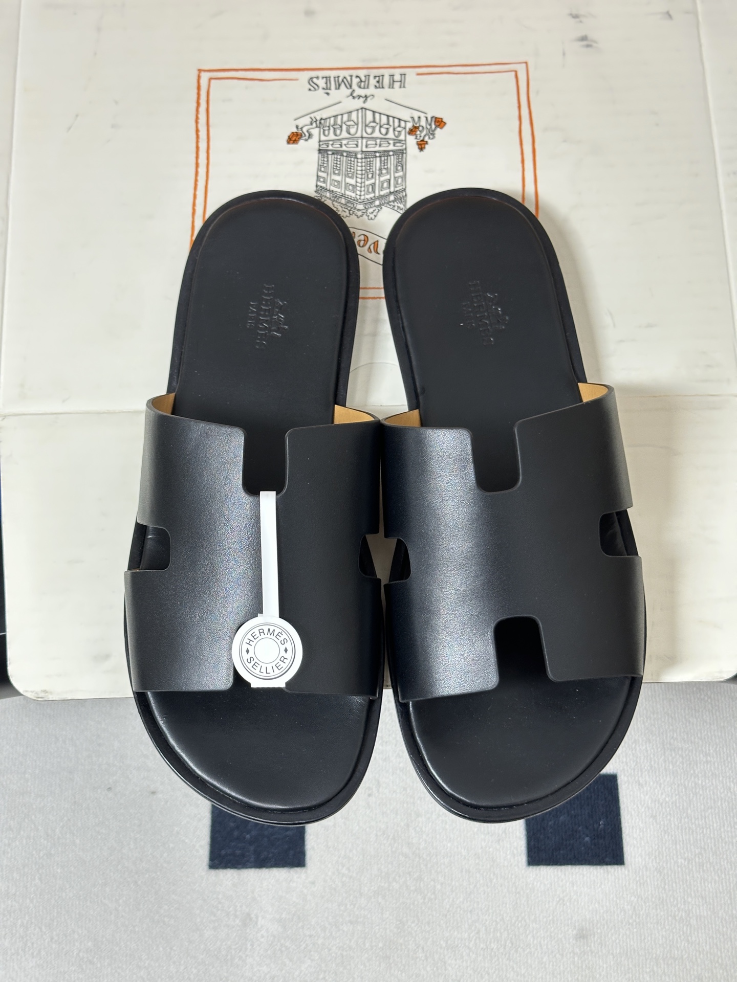 顶级品质（配高档飞机盒✈️）Hermes 爱马仕🐎 H家 Lzmir凉拖鞋系列经典款男士拖鞋 经典H型平