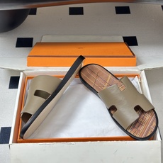 顶级品质(配高档飞机盒✈️)Hermes 爱马仕🐎 H家 Lzmir凉拖鞋系列经典款男士拖鞋 经典H型平 顶级品质(配高档飞机盒✈️)Hermes 爱马仕🐎 H家 Lzmir凉拖鞋系列经典款男士拖鞋 经典H型平
