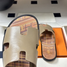 顶级品质(配高档飞机盒✈️)Hermes 爱马仕🐎 H家 Lzmir凉拖鞋系列经典款男士拖鞋 经典H型平 顶级品质(配高档飞机盒✈️)Hermes 爱马仕🐎 H家 Lzmir凉拖鞋系列经典款男士拖鞋 经典H型平