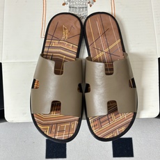 顶级品质(配高档飞机盒✈️)Hermes 爱马仕🐎 H家 Lzmir凉拖鞋系列经典款男士拖鞋 经典H型平 顶级品质(配高档飞机盒✈️)Hermes 爱马仕🐎 H家 Lzmir凉拖鞋系列经典款男士拖鞋 经典H型平