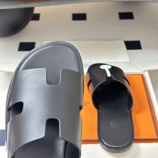 顶级品质(配高档飞机盒✈️)Hermes 爱马仕🐎 H家 Lzmir凉拖鞋系列经典款男士拖鞋 经典H型平 顶级品质(配高档飞机盒✈️)Hermes 爱马仕🐎 H家 Lzmir凉拖鞋系列经典款男士拖鞋 经典H型平
