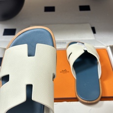 顶级品质(配高档飞机盒✈️)Hermes 爱马仕🐎 H家 Lzmir凉拖鞋系列经典款男士拖鞋 经典H型平 顶级品质(配高档飞机盒✈️)Hermes 爱马仕🐎 H家 Lzmir凉拖鞋系列经典款男士拖鞋 经典H型平