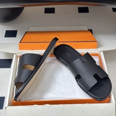 顶级品质(配高档飞机盒✈️)Hermes 爱马仕🐎 H家 Lzmir凉拖鞋系列经典款男士拖鞋 经典H型平 顶级品质(配高档飞机盒✈️)Hermes 爱马仕🐎 H家 Lzmir凉拖鞋系列经典款男士拖鞋 经典H型平