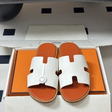 顶级品质(配高档飞机盒✈️)Hermes 爱马仕🐎 H家 Lzmir凉拖鞋系列经典款男士拖鞋 经典H型平 顶级品质(配高档飞机盒✈️)Hermes 爱马仕🐎 H家 Lzmir凉拖鞋系列经典款男士拖鞋 经典H型平
