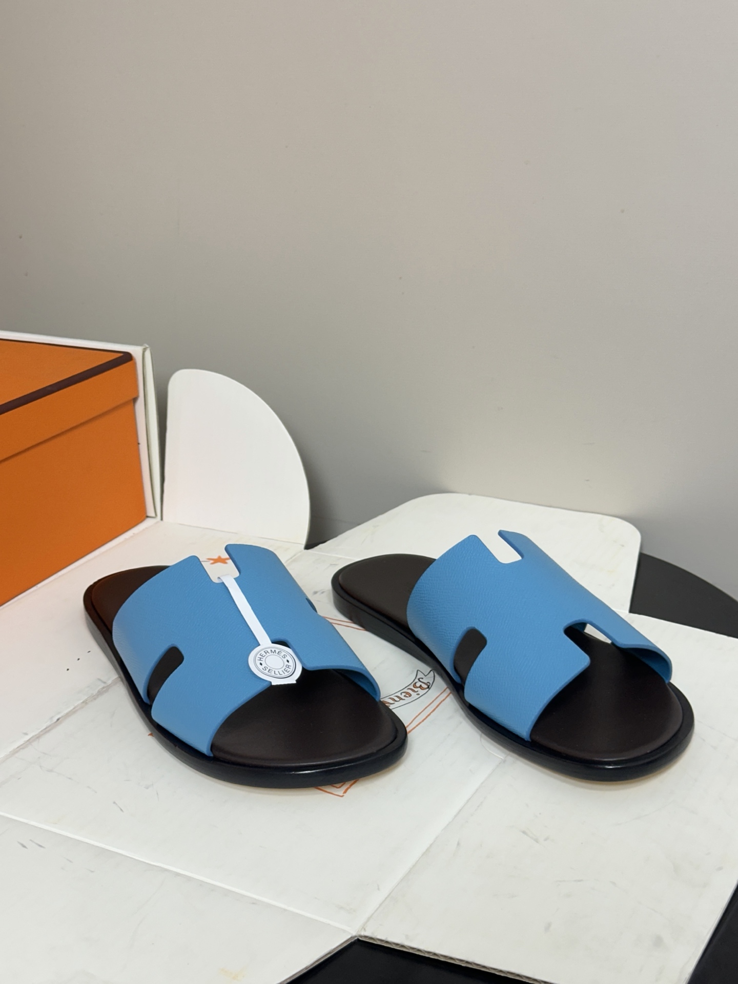 顶级品质（配高档飞机盒✈️）Hermes 爱马仕🐎 H家 Lzmir凉拖鞋系列经典款男士拖鞋 经典H型平