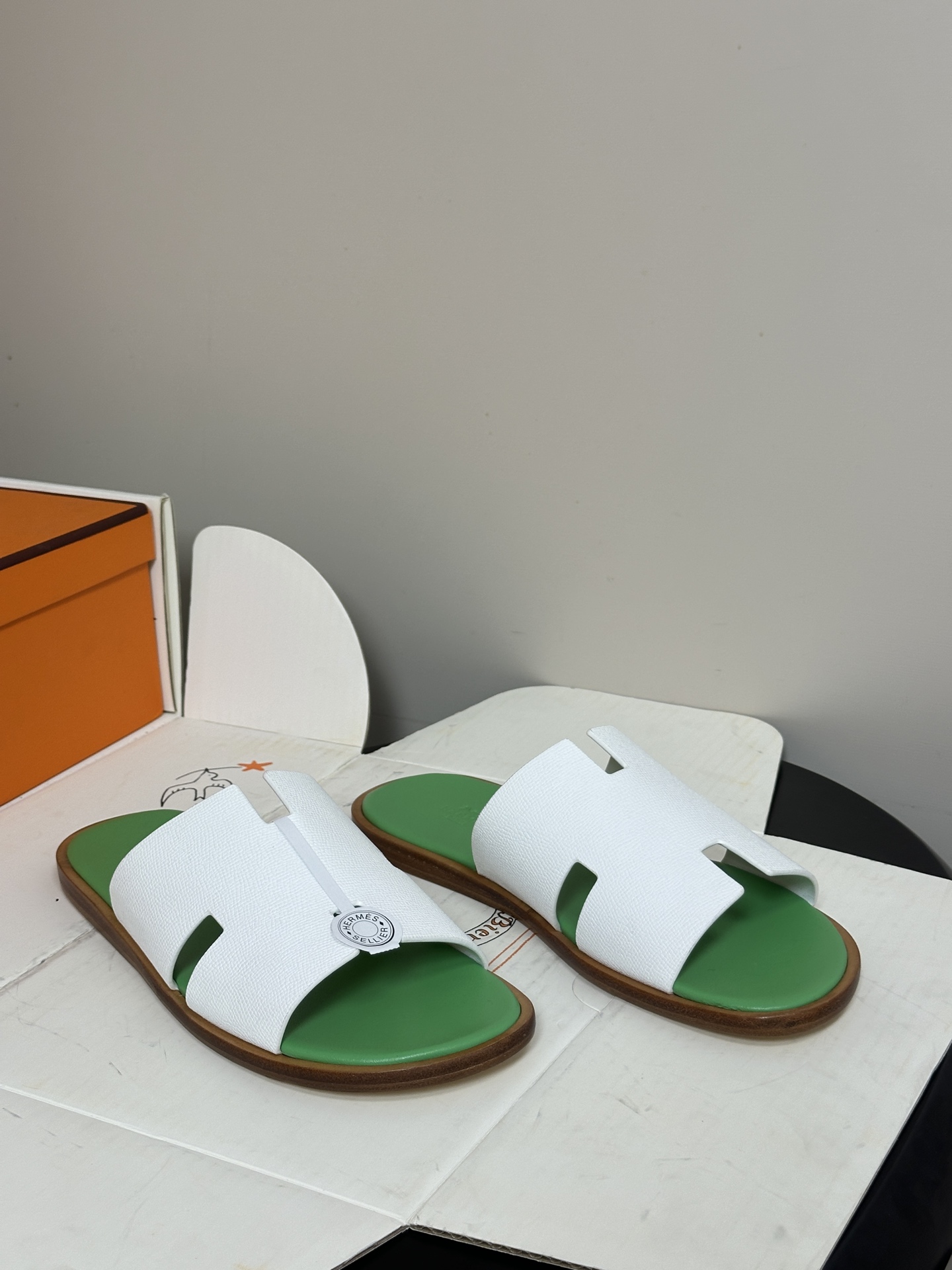 顶级品质（配高档飞机盒✈️）Hermes 爱马仕🐎 H家 Lzmir凉拖鞋系列经典款男士拖鞋 经典H型平