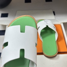 顶级品质(配高档飞机盒✈️)Hermes 爱马仕🐎 H家 Lzmir凉拖鞋系列经典款男士拖鞋 经典H型平 顶级品质(配高档飞机盒✈️)Hermes 爱马仕🐎 H家 Lzmir凉拖鞋系列经典款男士拖鞋 经典H型平