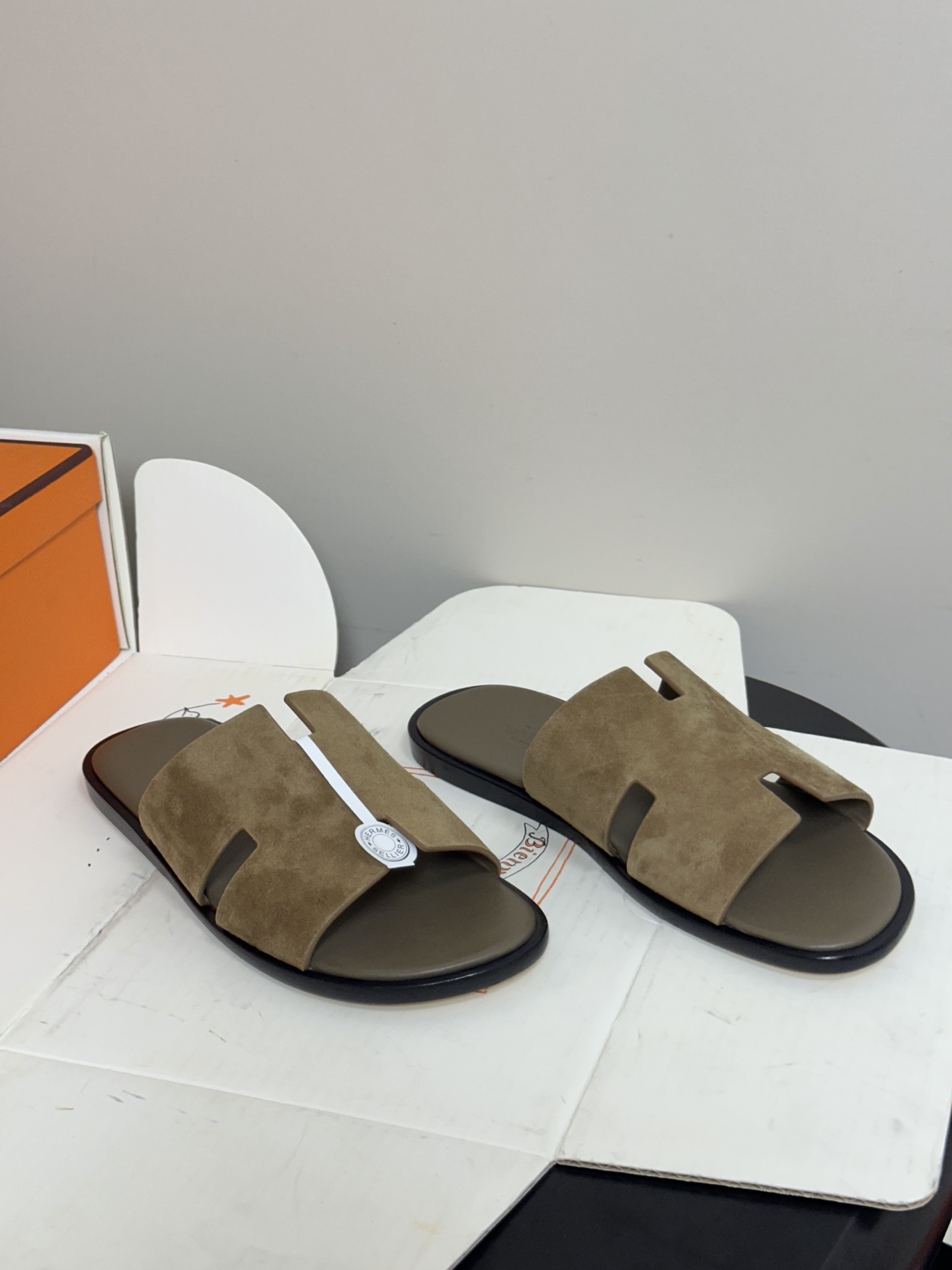 顶级品质（配高档飞机盒✈️）Hermes 爱马仕🐎 H家 Lzmir凉拖鞋系列经典款男士拖鞋 经典H型平