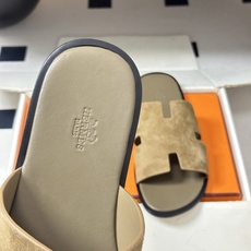 顶级品质(配高档飞机盒✈️)Hermes 爱马仕🐎 H家 Lzmir凉拖鞋系列经典款男士拖鞋 经典H型平 顶级品质(配高档飞机盒✈️)Hermes 爱马仕🐎 H家 Lzmir凉拖鞋系列经典款男士拖鞋 经典H型平
