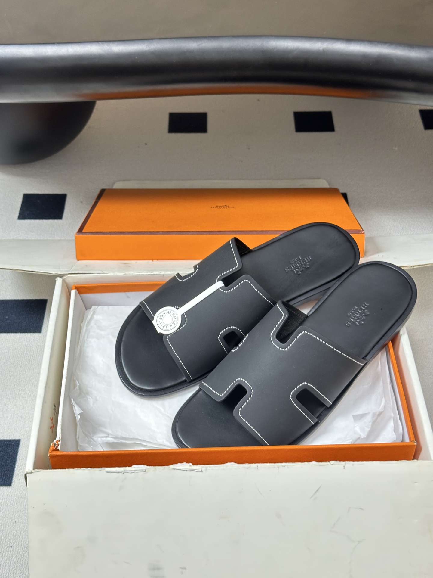 顶级品质（配高档飞机盒✈️）Hermes 爱马仕🐎 H家 Lzmir凉拖鞋系列经典款男士拖鞋 经典H型平
