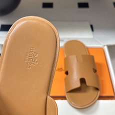 顶级品质(配高档飞机盒✈️)Hermes 爱马仕🐎 H家 Lzmir凉拖鞋系列经典款男士拖鞋 经典H型平 顶级品质(配高档飞机盒✈️)Hermes 爱马仕🐎 H家 Lzmir凉拖鞋系列经典款男士拖鞋 经典H型平