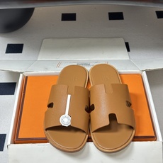 顶级品质(配高档飞机盒✈️)Hermes 爱马仕🐎 H家 Lzmir凉拖鞋系列经典款男士拖鞋 经典H型平 顶级品质(配高档飞机盒✈️)Hermes 爱马仕🐎 H家 Lzmir凉拖鞋系列经典款男士拖鞋 经典H型平