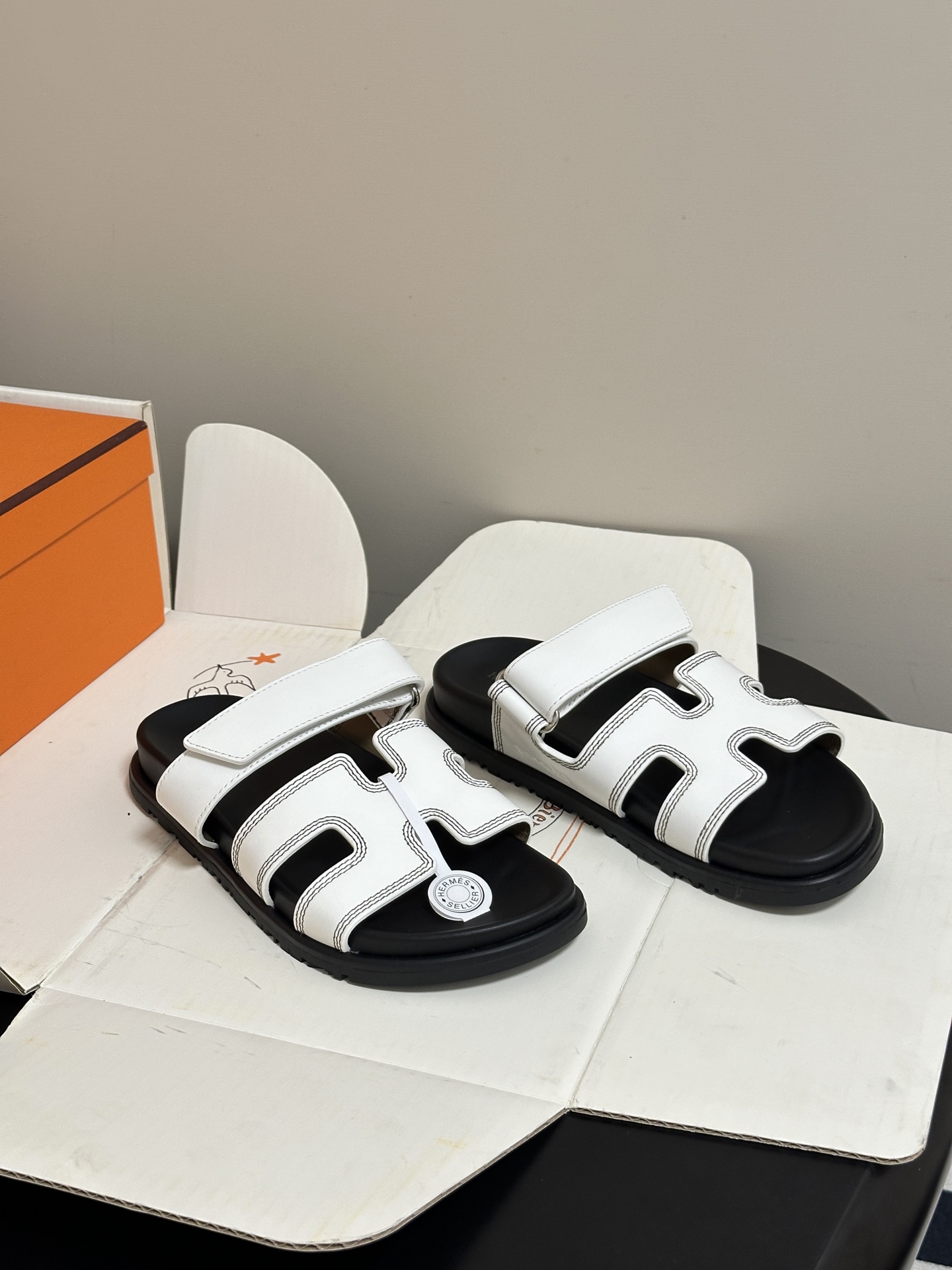 顶级品质（配高档飞机盒✈️）Hermes 爱马仕🐎 2026 最新配色缝线小牛皮系列 H家 CheryP