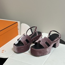 顶级品质(配高档飞机盒✈️)Hermes 爱马仕🐎 Jam30凉鞋系列 H家粗跟凉鞋 H 鞋面防水台高跟 顶级品质(配高档飞机盒✈️)Hermes 爱马仕🐎 Jam30凉鞋系列 H家粗跟凉鞋 H 鞋面防水台高跟