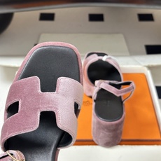 顶级品质(配高档飞机盒✈️)Hermes 爱马仕🐎 Jam30凉鞋系列 H家粗跟凉鞋 H 鞋面防水台高跟 顶级品质(配高档飞机盒✈️)Hermes 爱马仕🐎 Jam30凉鞋系列 H家粗跟凉鞋 H 鞋面防水台高跟