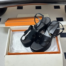顶级品质(配高档飞机盒✈️)Hermes 爱马仕🐎 Jam30凉鞋系列 H家粗跟凉鞋 H 鞋面防水台高跟 顶级品质(配高档飞机盒✈️)Hermes 爱马仕🐎 Jam30凉鞋系列 H家粗跟凉鞋 H 鞋面防水台高跟