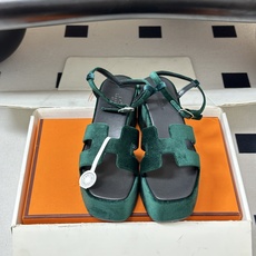 顶级品质(配高档飞机盒✈️)Hermes 爱马仕🐎 Jam30凉鞋系列 H家粗跟凉鞋 H 鞋面防水台高跟 顶级品质(配高档飞机盒✈️)Hermes 爱马仕🐎 Jam30凉鞋系列 H家粗跟凉鞋 H 鞋面防水台高跟