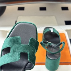 顶级品质(配高档飞机盒✈️)Hermes 爱马仕🐎 Jam30凉鞋系列 H家粗跟凉鞋 H 鞋面防水台高跟 顶级品质(配高档飞机盒✈️)Hermes 爱马仕🐎 Jam30凉鞋系列 H家粗跟凉鞋 H 鞋面防水台高跟