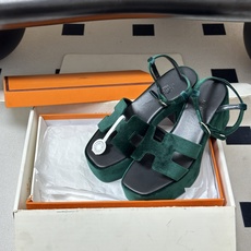 顶级品质(配高档飞机盒✈️)Hermes 爱马仕🐎 Jam30凉鞋系列 H家粗跟凉鞋 H 鞋面防水台高跟 顶级品质(配高档飞机盒✈️)Hermes 爱马仕🐎 Jam30凉鞋系列 H家粗跟凉鞋 H 鞋面防水台高跟