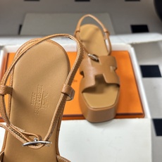 顶级品质(配高档飞机盒✈️)Hermes 爱马仕🐎 Jam30凉鞋系列 H家粗跟凉鞋 H 鞋面防水台高跟 顶级品质(配高档飞机盒✈️)Hermes 爱马仕🐎 Jam30凉鞋系列 H家粗跟凉鞋 H 鞋面防水台高跟